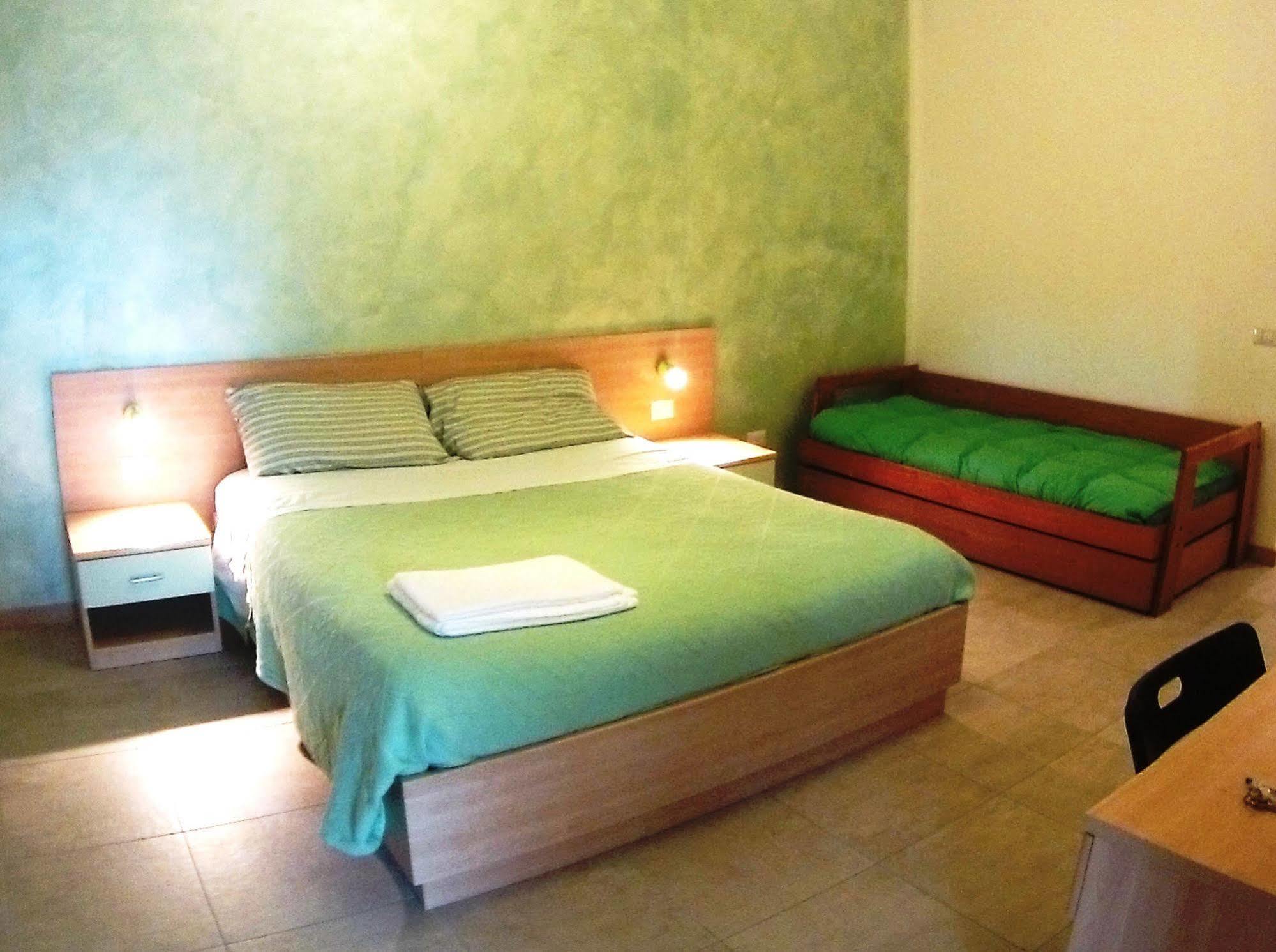 B&B Villa Monterosa Con Piscina Castronno Exteriér fotografie
