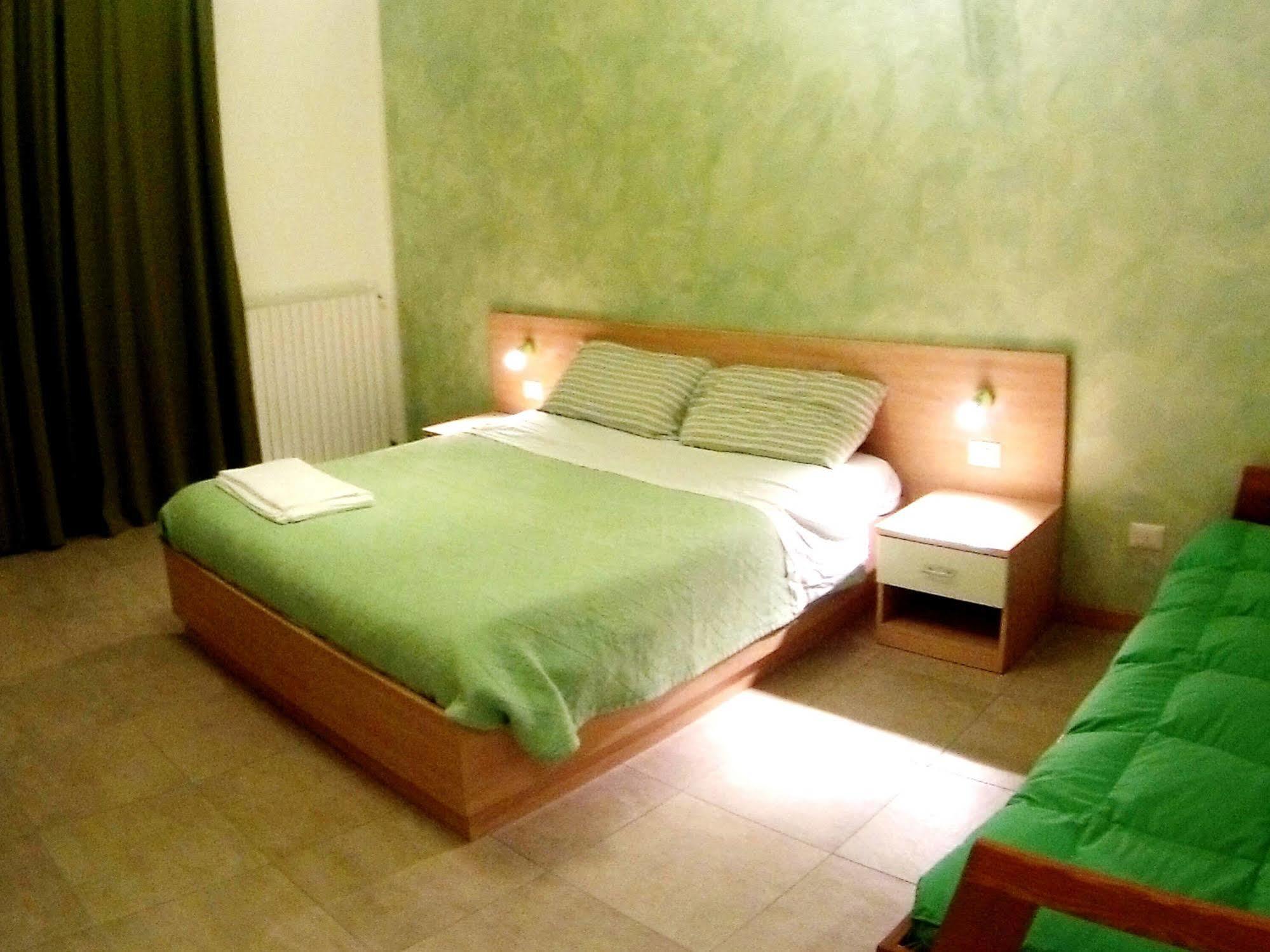 B&B Villa Monterosa Con Piscina Castronno Exteriér fotografie