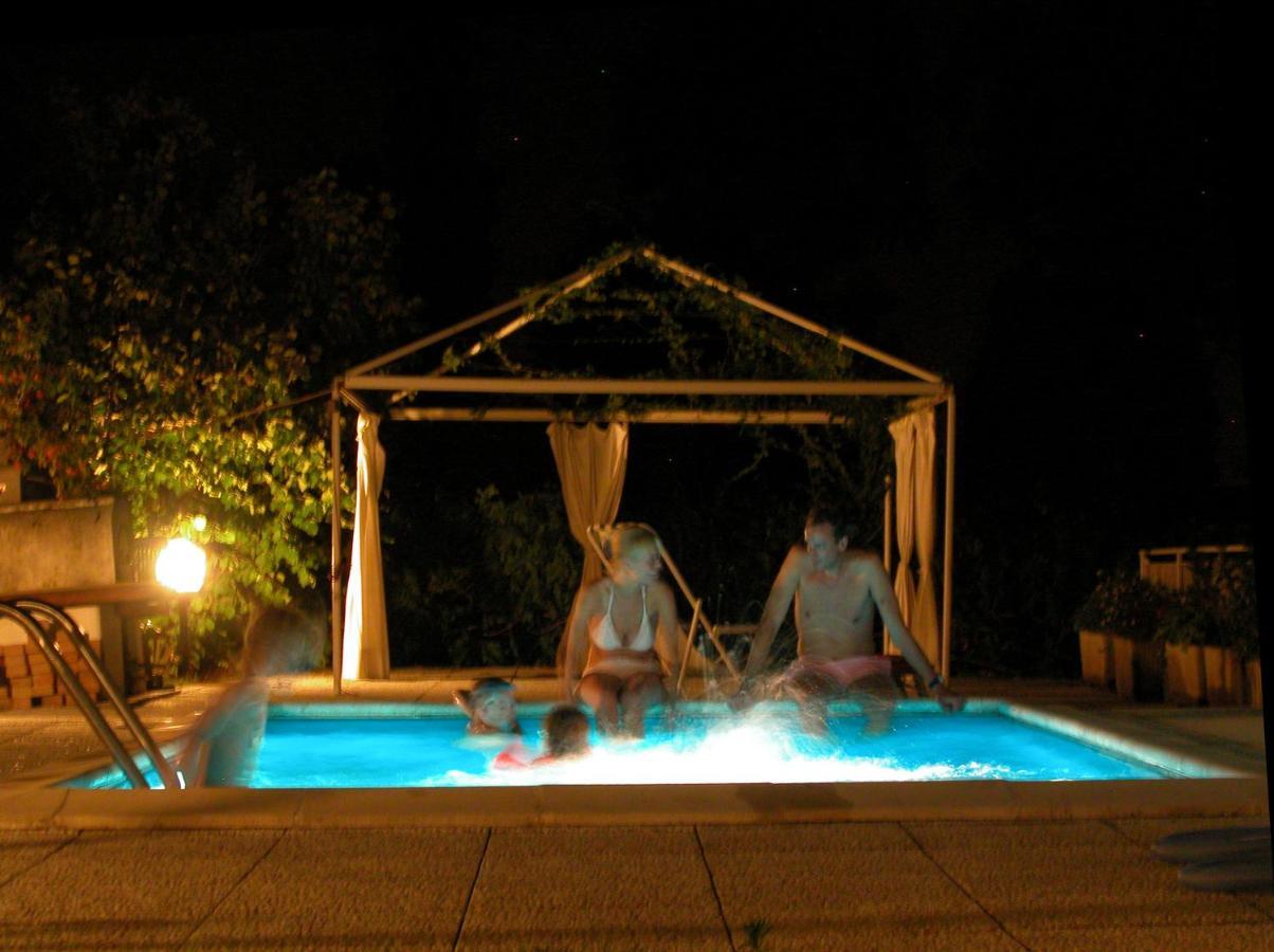 B&B Villa Monterosa Con Piscina Castronno Exteriér fotografie